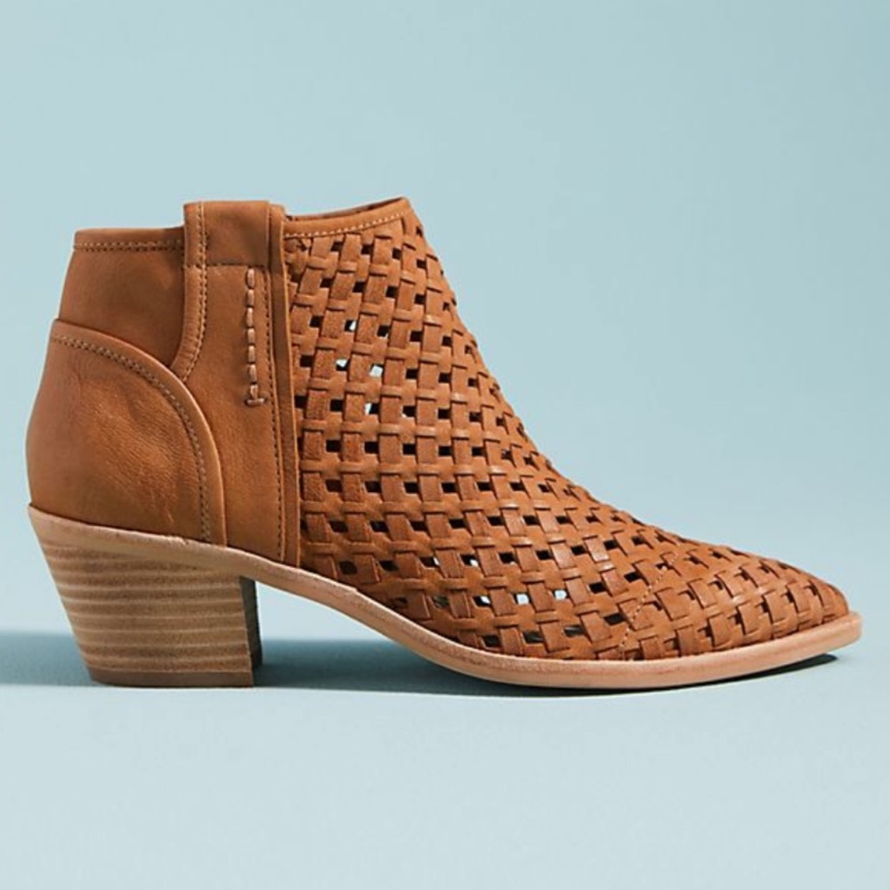 Dolce Vita Booties